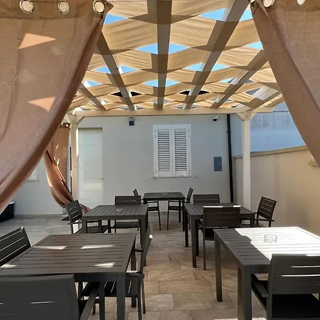 Perla D'oriente Gasthof Otranto